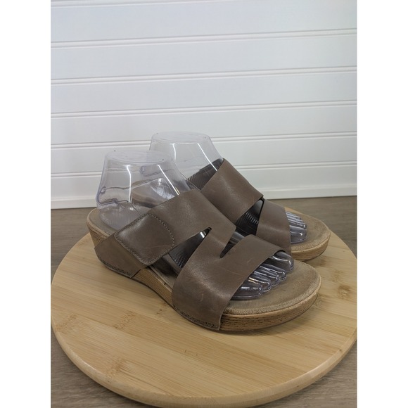Dansko Lacee Womens Size 39 Leather Slip On Comfort Sandals Wedge Slides Mule - Picture 1 of 13